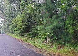 Pre-foreclosure in  FRIPPS OLD RD Sicklerville, NJ 08081
