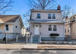Pre-foreclosure in  SUNSET AVE Newark, NJ 07106