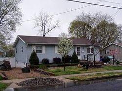  W Linden St, Clayton NJ