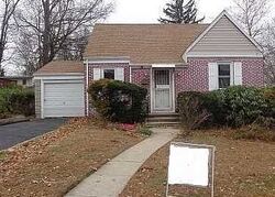 Pre-foreclosure in  SIMONS AVE Hackensack, NJ 07601