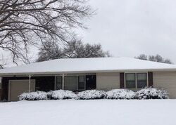 Pre-foreclosure in  W SHELEY RD Independence, MO 64052