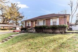  Harold Dr, Saint Louis MO