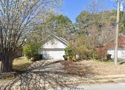 Pre-foreclosure in  PELAHATCHIE SHORE DR Brandon, MS 39047