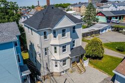 Pre-foreclosure in  BIRCH ST Fall River, MA 02724