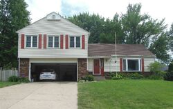 Pre-foreclosure in  BRECKENRIDGE DR West Des Moines, IA 50265