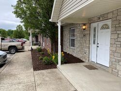 Pre-foreclosure Listing in S WOOLERY MILL DR BLOOMINGTON, IN 47403