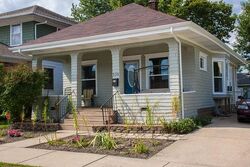 Pre-foreclosure in  W 4TH ST Mishawaka, IN 46544
