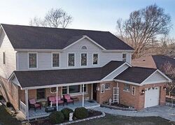 Pre-foreclosure in  S KEELER AVE Oak Lawn, IL 60453