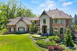 Pre-foreclosure in  DENKER RD Saint Charles, IL 60175