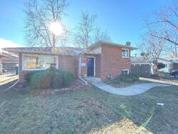 Pre-foreclosure in  173RD ST Hazel Crest, IL 60429