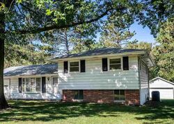 Pre-foreclosure in  TAYLOR LN Peoria, IL 61607
