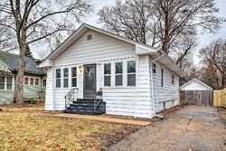 Pre-foreclosure in  S CALUMET AVE Aurora, IL 60506