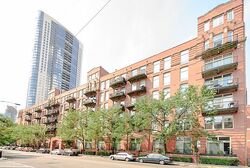 Pre-foreclosure in  N KINGSBURY ST  Chicago, IL 60654