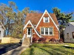 Pre-foreclosure in  169TH ST Hazel Crest, IL 60429