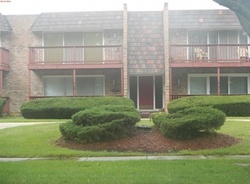 Pre-foreclosure in  N ROBERTS DR C Glenwood, IL 60425