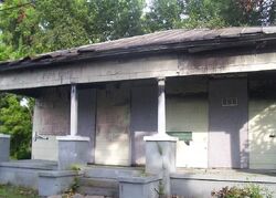 Pre-foreclosure in  POUNDER ST Savannah, GA 31401