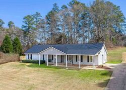 Pre-foreclosure in  HONEYSUCKLE TER Auburn, GA 30011