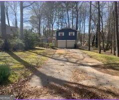 Pre-foreclosure in  E HOWELL DR Lawrenceville, GA 30044