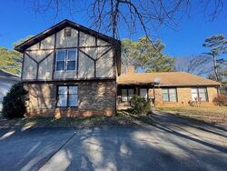 Pre-foreclosure Listing in FAIRWAY CT SE CONYERS, GA 30013