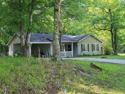Pre-foreclosure in  LAKE MONROE RD Douglasville, GA 30135