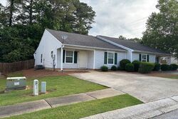  Summerwoods Ln, Griffin GA