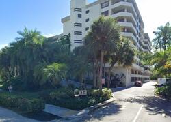 Pre-foreclosure in  OCEAN LANE DR  Key Biscayne, FL 33149