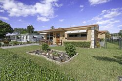 Pre-foreclosure in  10TH ST West Palm Beach, FL 33401