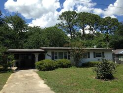 Pre-foreclosure in  LORIENT DR Jacksonville, FL 32210