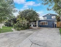 Pre-foreclosure in  RIDGE DR Winter Park, FL 32792