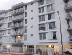 Pre-foreclosure in  CARLYLE AVE C Miami Beach, FL 33141