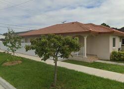  E 13th St, Hialeah FL
