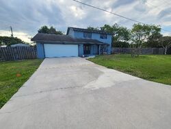 Pre-foreclosure in  U VISTA CT Fort Pierce, FL 34947