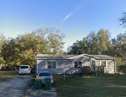 Pre-foreclosure in  WILLIAM DR Fruitland Park, FL 34731