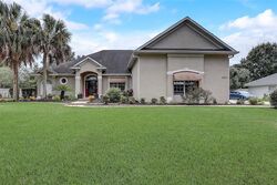Pre-foreclosure in  SE 106TH ST Belleview, FL 34420