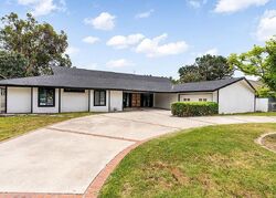  W River Ln, Santa Ana CA