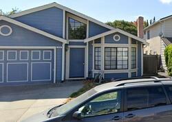 Pre-foreclosure in  WOODFIELD Hercules, CA 94547