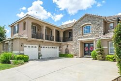 Pre-foreclosure in  N FILBERT AVE Clovis, CA 93619