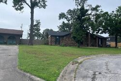 Pre-foreclosure in  S 26TH ST Rogers, AR 72758