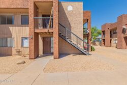 Pre-foreclosure in  N MARYVALE PKWY  Phoenix, AZ 85031
