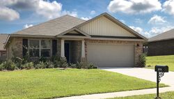 Pre-foreclosure in  RASPBERRY LN Mobile, AL 36695