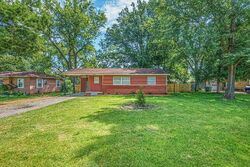 Pre-foreclosure in  BERTA RD Memphis, TN 38109