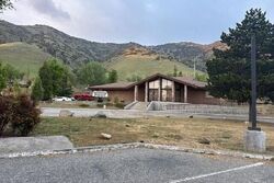Pre-foreclosure in  VILLAGE LN Tehachapi, CA 93561