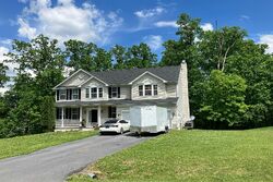 Pre-foreclosure Listing in RIPPLING WATERS WAY FALLING WATERS, WV 25419