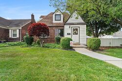 Pre-foreclosure in  JONAS AVE Allen Park, MI 48101