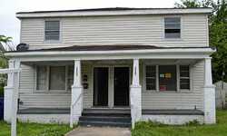 Pre-foreclosure in  CHESTNUT ST Portsmouth, VA 23704
