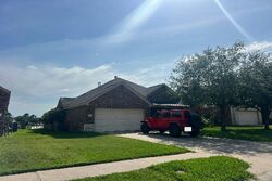Pre-foreclosure in  EASTWOOD LAKE LN Richmond, TX 77407