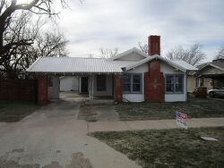  W Lake Dr, Hamlin TX