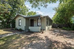 Pre-foreclosure in  E 51ST ST Austin, TX 78751