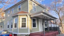 Pre-foreclosure in  PRICE ST Providence, RI 02907