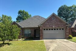 Pre-foreclosure in  ORLEANS DR Maumelle, AR 72113